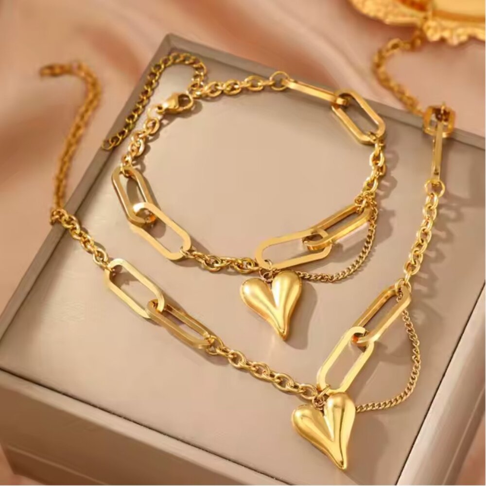 Woman 18K Gold Plated Stainless Steel heart Charm Chain Necklace 18.5' - Picture 5 of 5